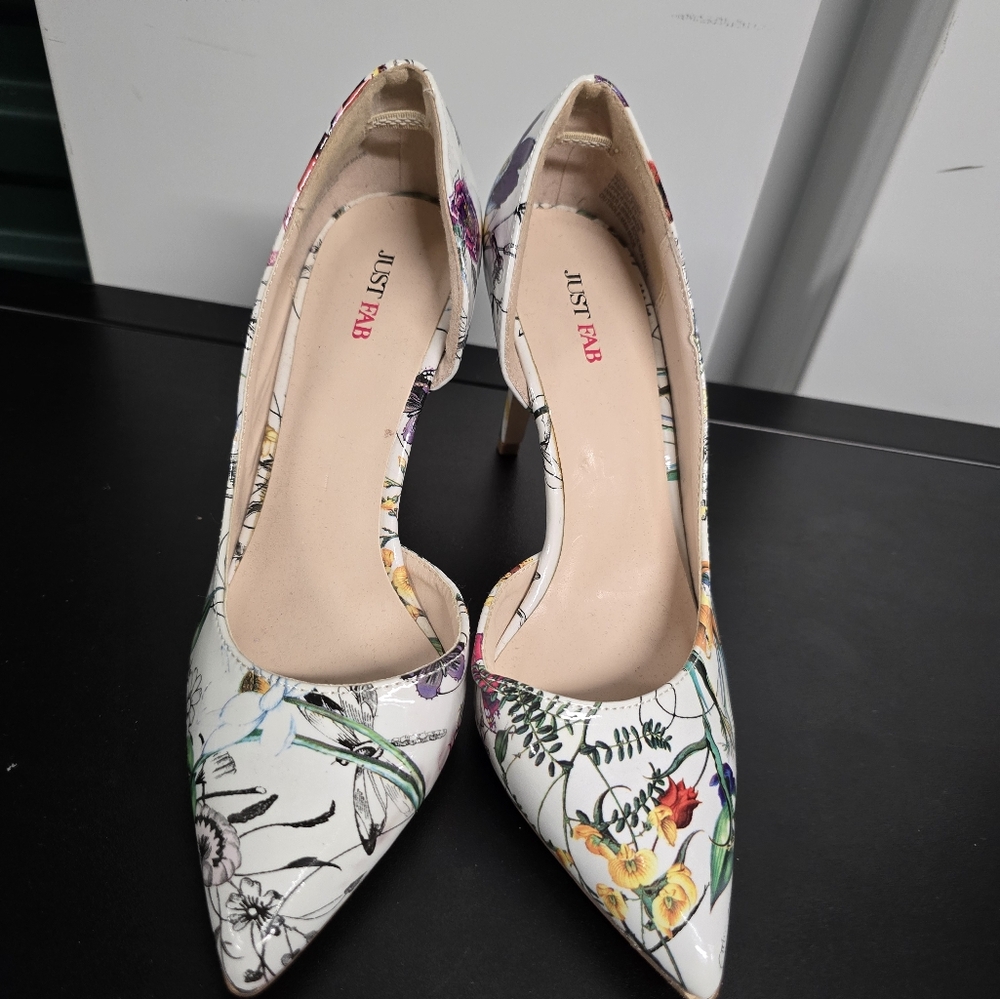 JustFab White Heels Elegant Design